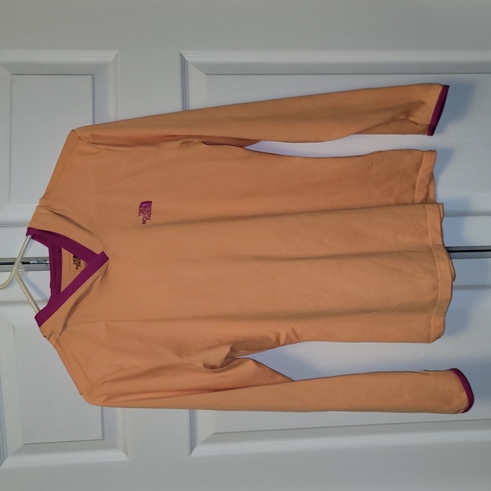Long sleeve north face shirt